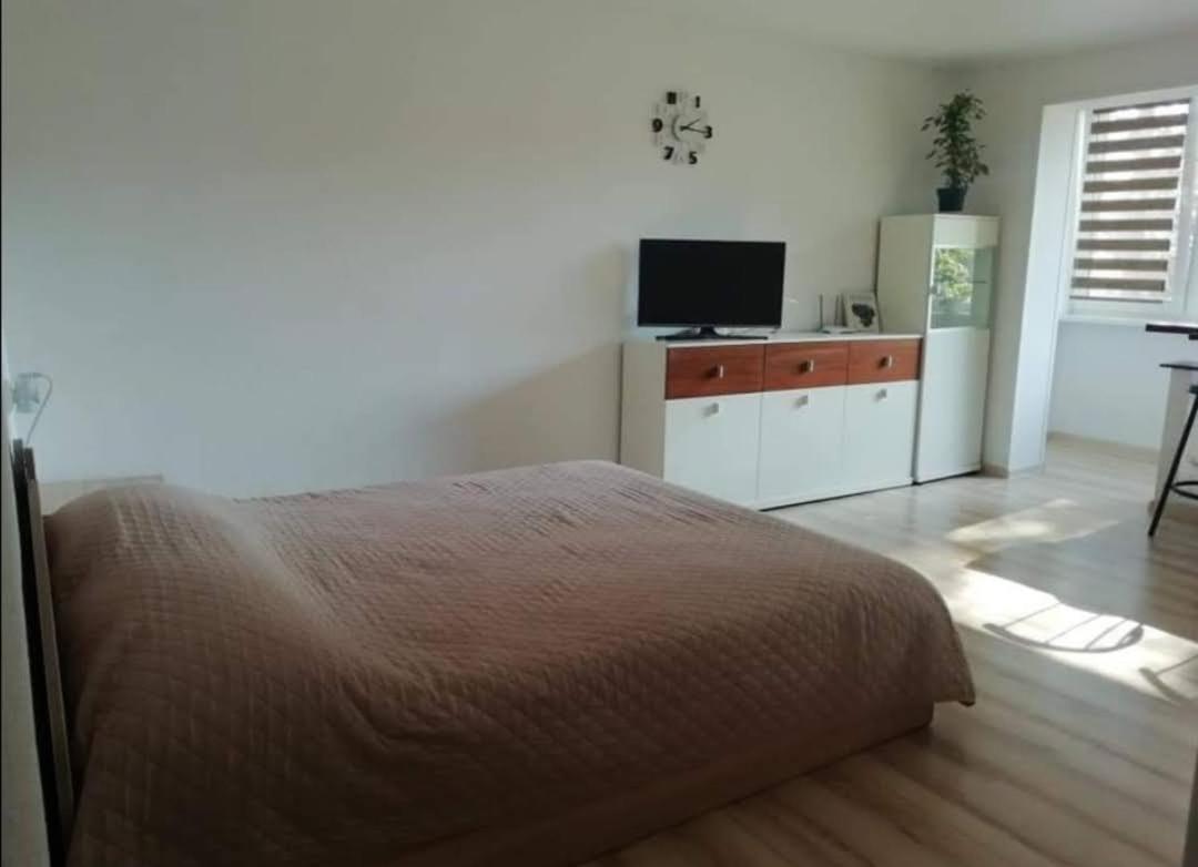 Light One Room Apartment Visaginas Exterior photo